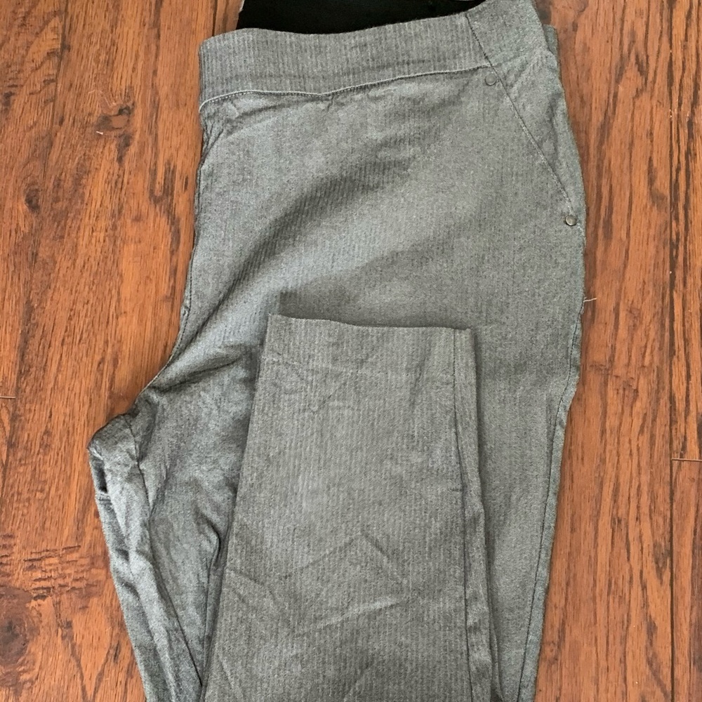 Ankle length dress pants